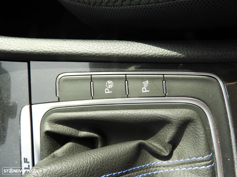 VW e-Golf AC/DC - 14