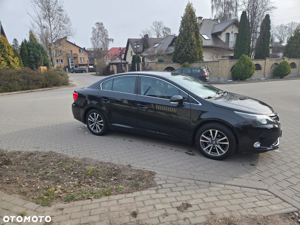 Toyota Avensis 2.0 Prestige MS - 6