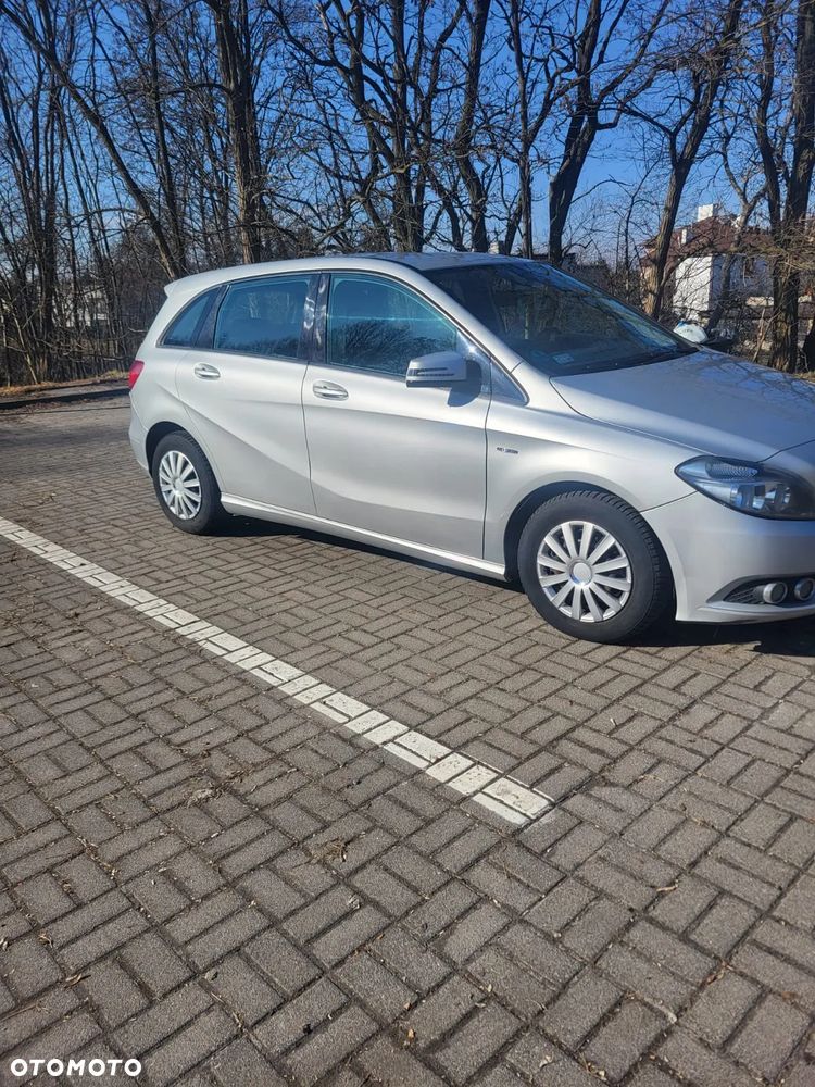Mercedes-Benz Klasa B 180 CDI (BlueEFFICIENCY) - 7