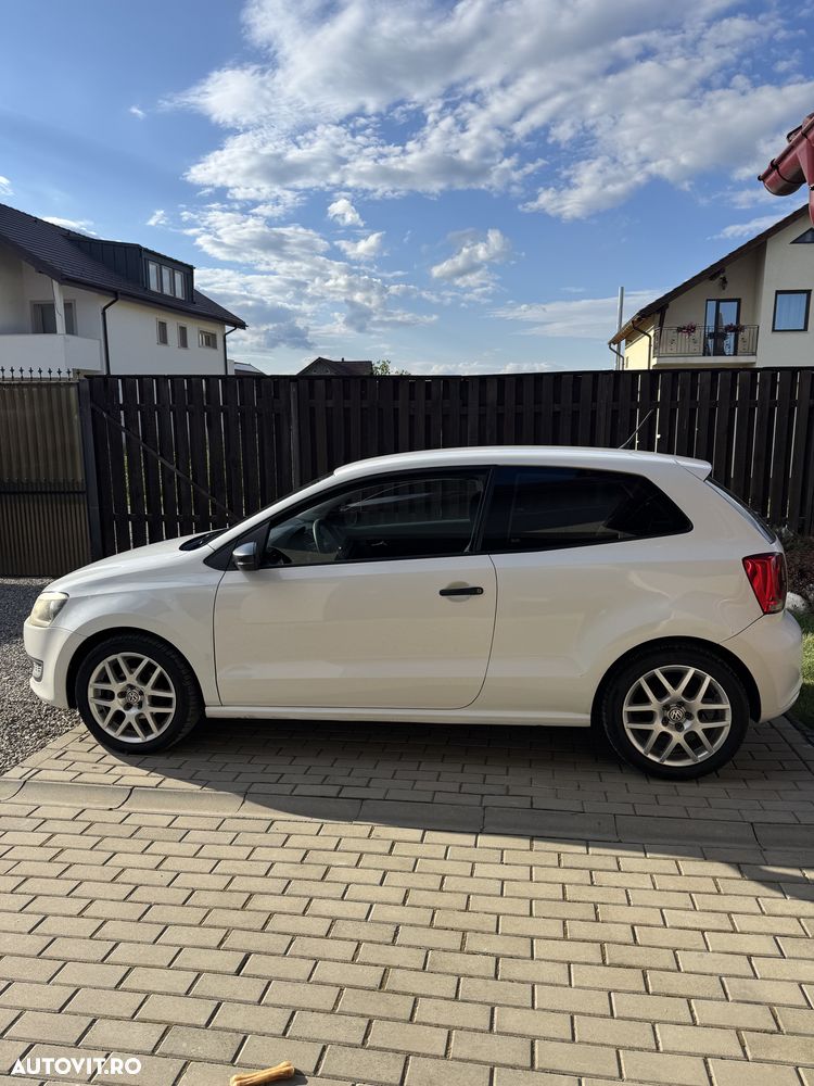 Volkswagen Polo - 2