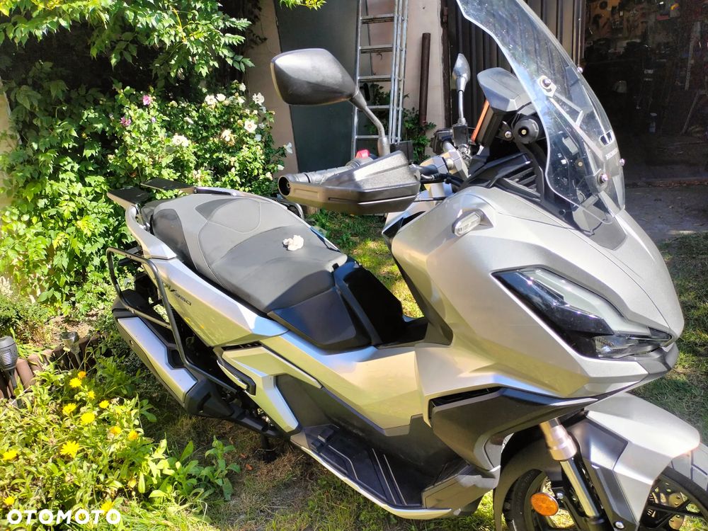 Honda ADV350 - 7