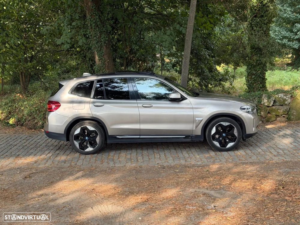 BMW iX3 M Sport Impressive - 43