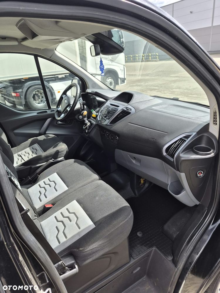 Ford TRANSIT CUSTOM - 8