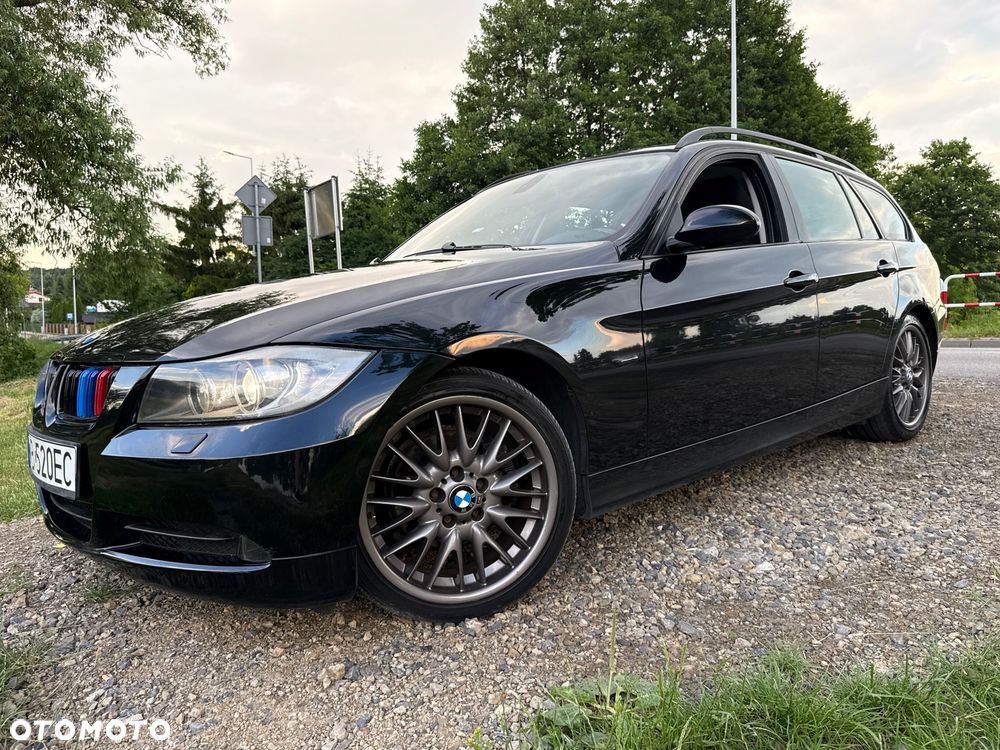 BMW Seria 3 320i - 1