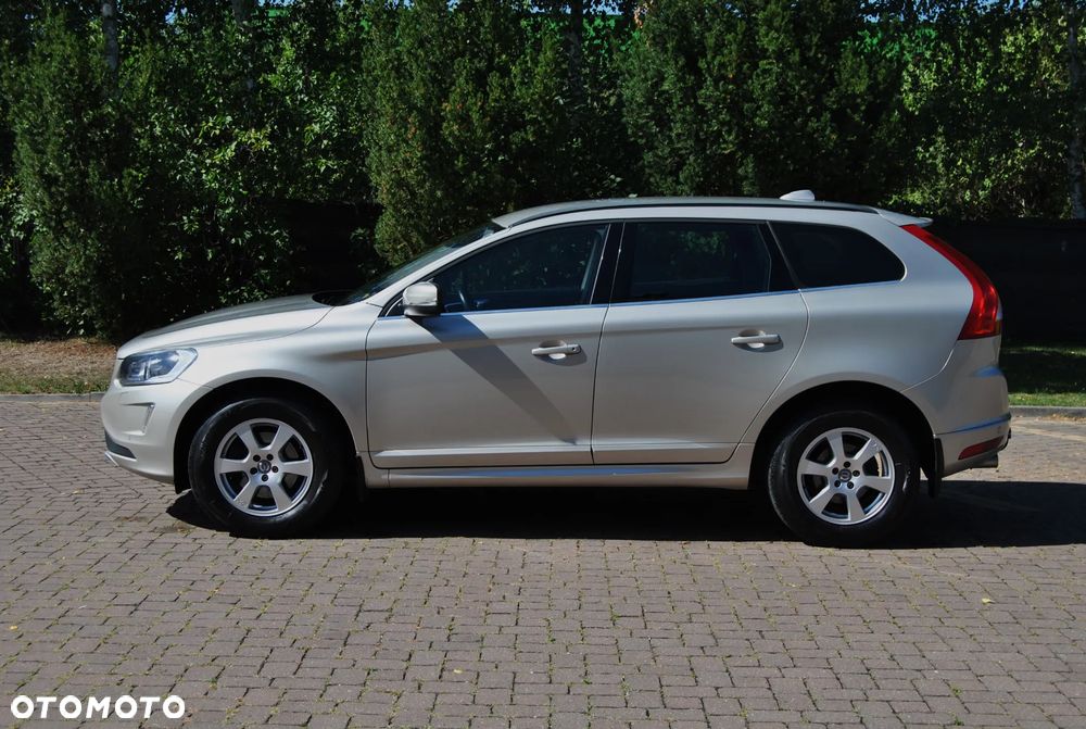 Volvo XC 60 D3 Geartronic Momentum - 16