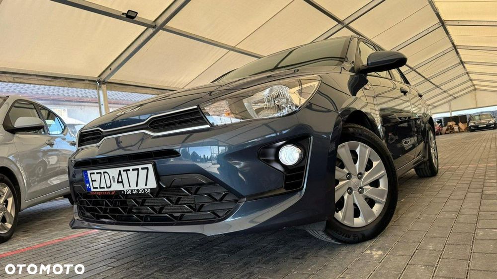 Kia Rio - 18