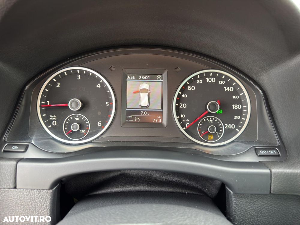 Volkswagen Tiguan - 10
