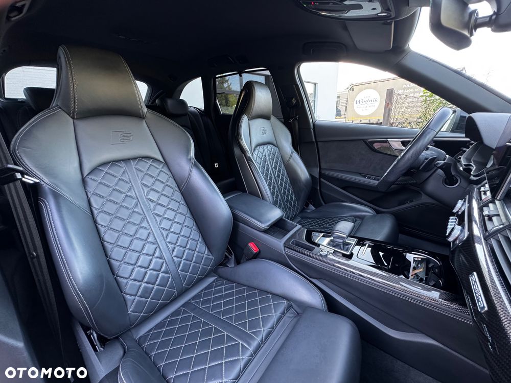 Audi A4 Avant 45 TDI quattro tiptronic S line - 31