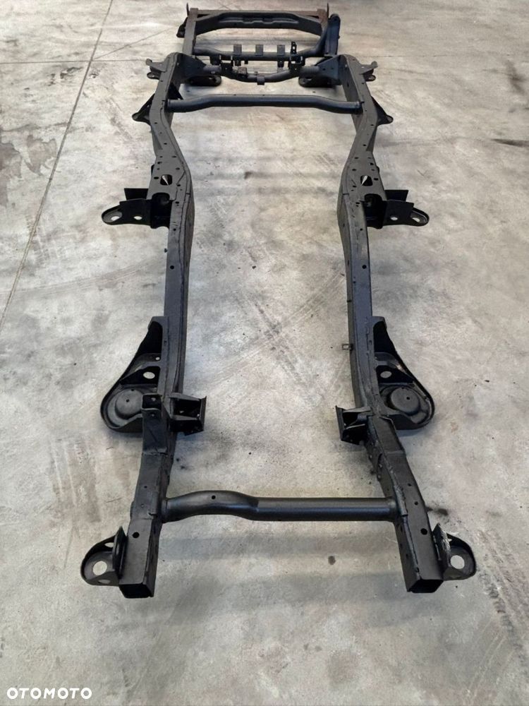 Rama nissan patrol gr y60 long 2.8 4.2 3.0 - 12