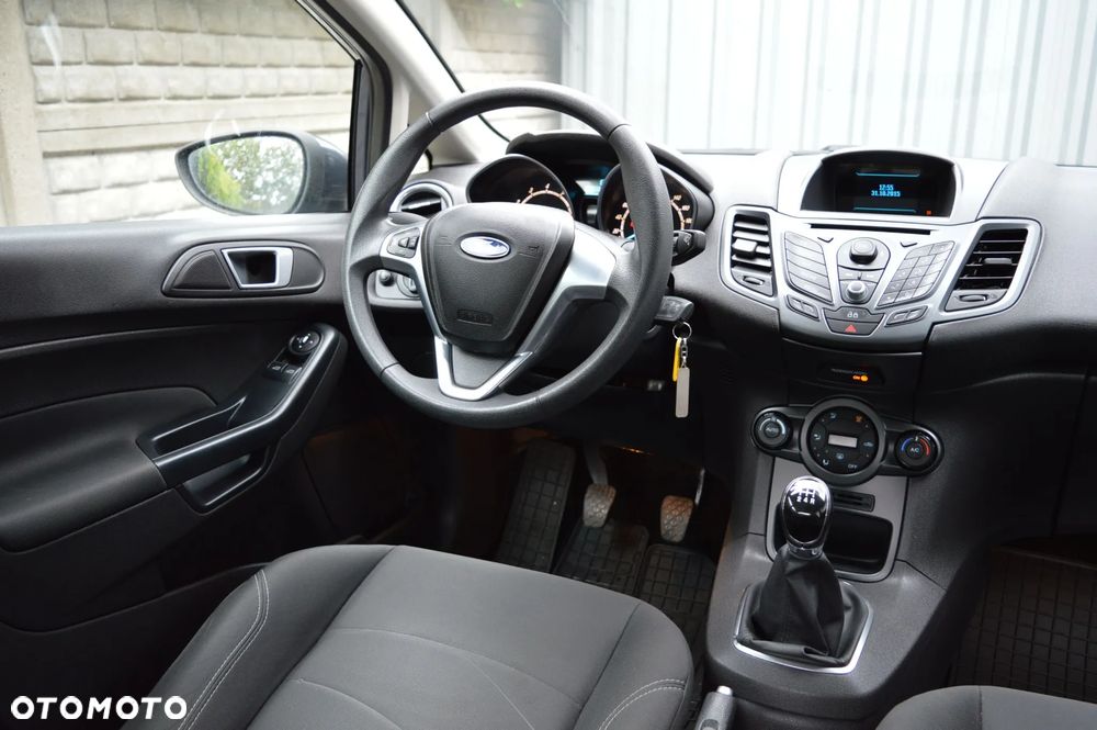 Ford Fiesta - 18