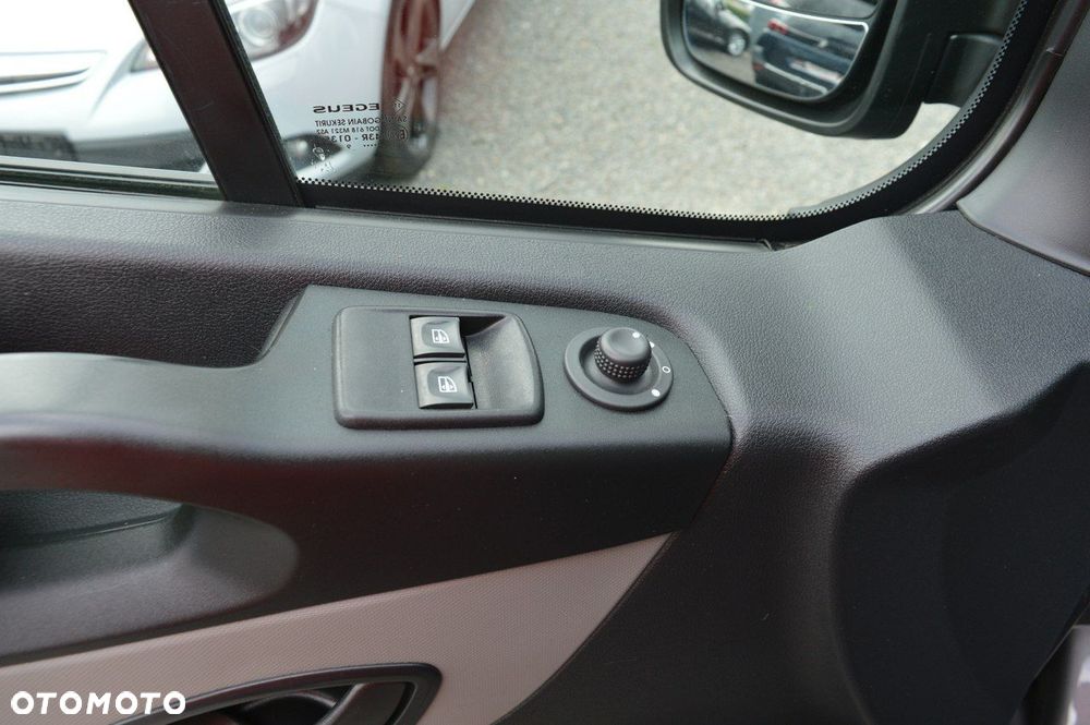 Renault Trafic - 34