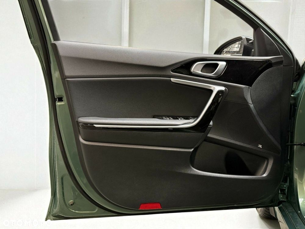 Kia ProCeed 1.5 T-GDI GT Line - 14