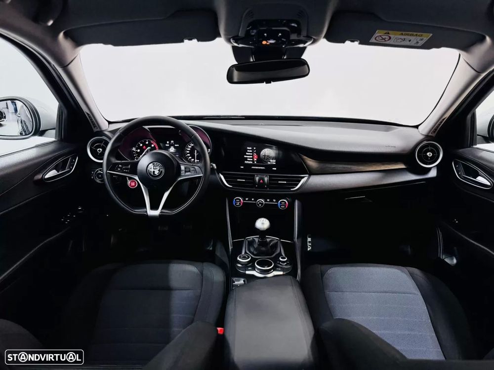 Alfa Romeo Giulia 2.2 D Super - 29