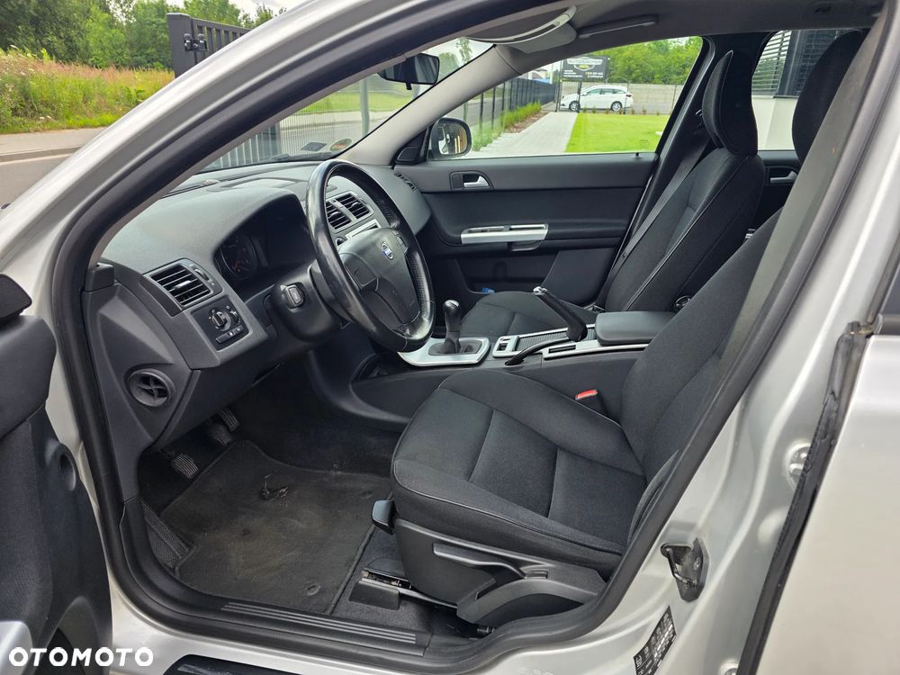 Volvo V50 1.6D DPF DRIVe - 10