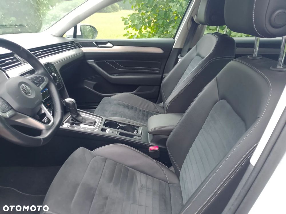 Volkswagen Passat 2.0 TDI SCR DSG Comfortline - 8