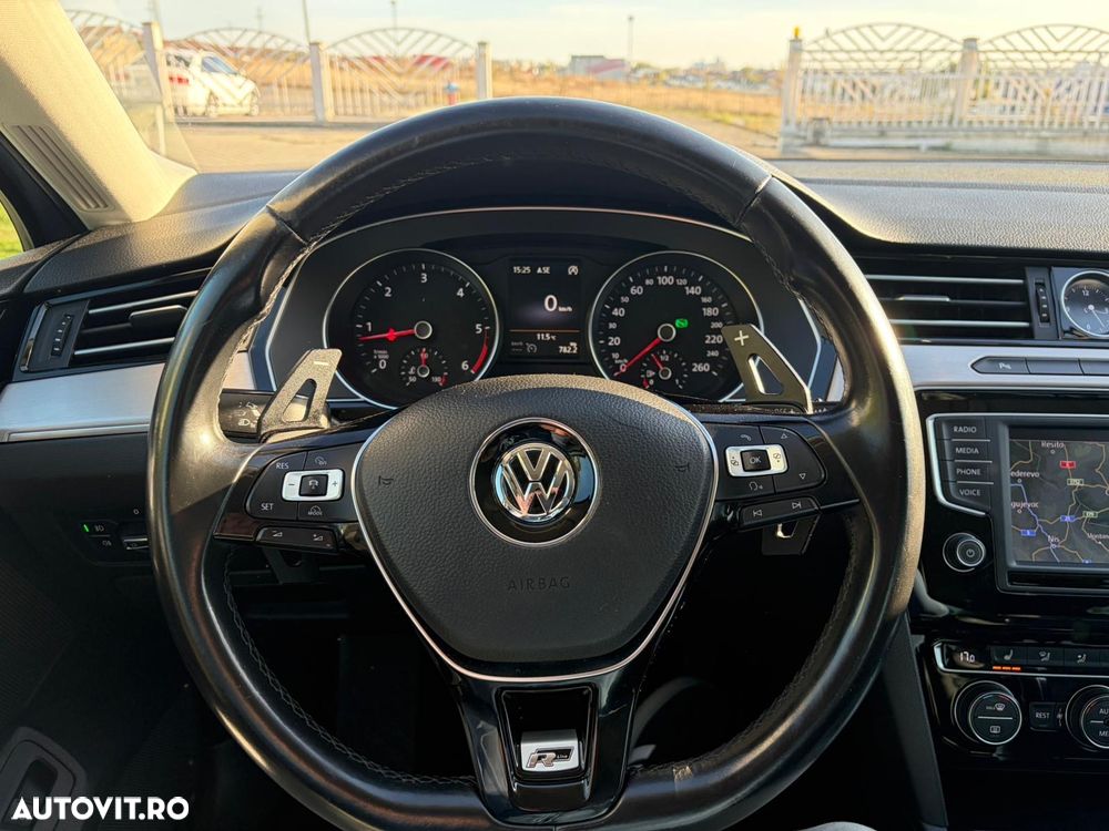 Volkswagen Passat - 18