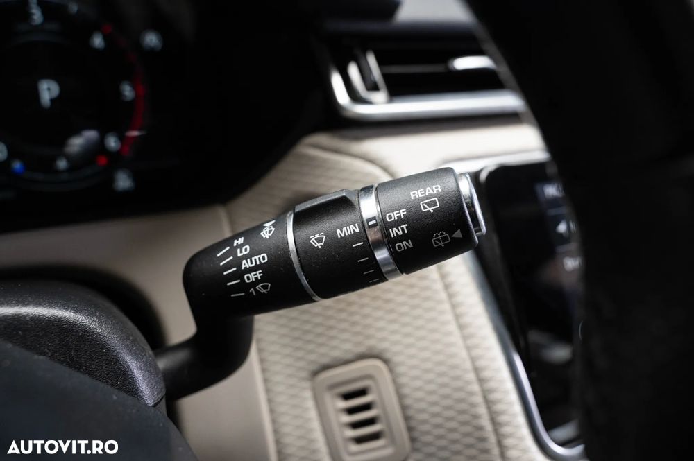 Land Rover Range Rover Velar 2.0 R-Dynamic - 22