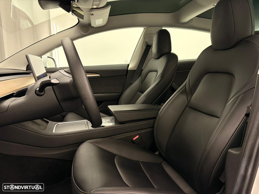 Tesla Model 3 Standard RWD - 19
