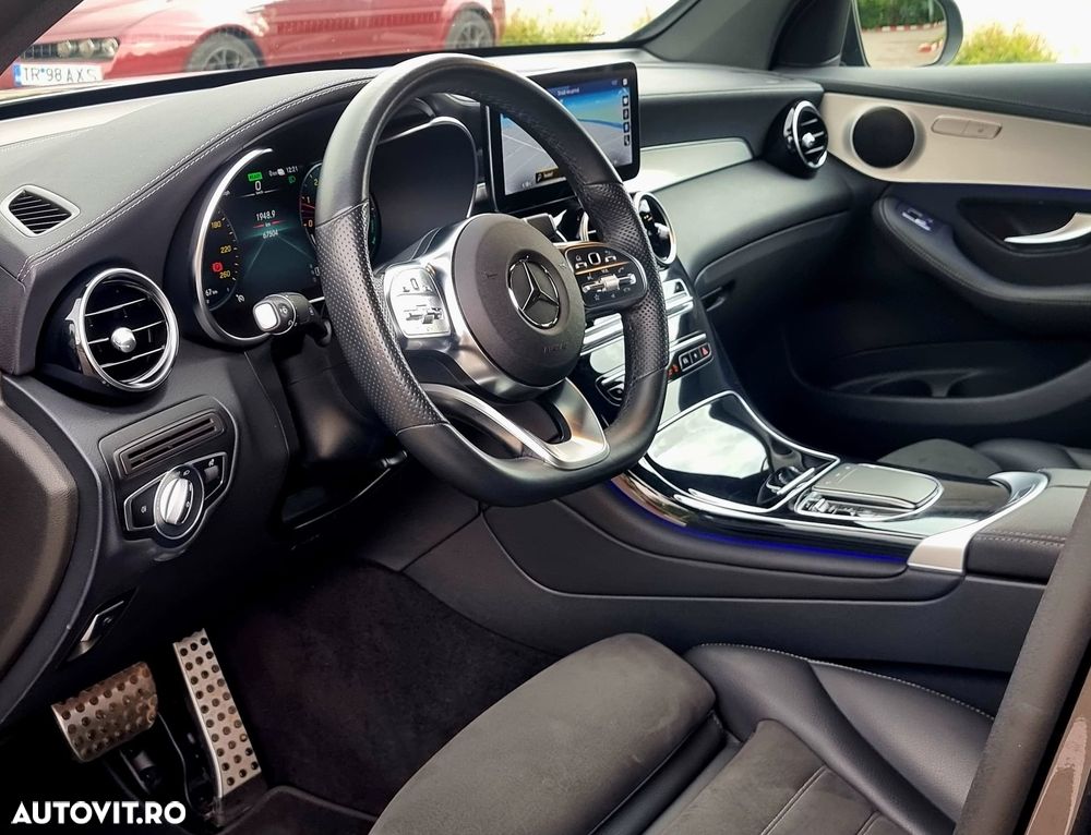 Mercedes-Benz GLC Coupe 300 4MATIC - 10
