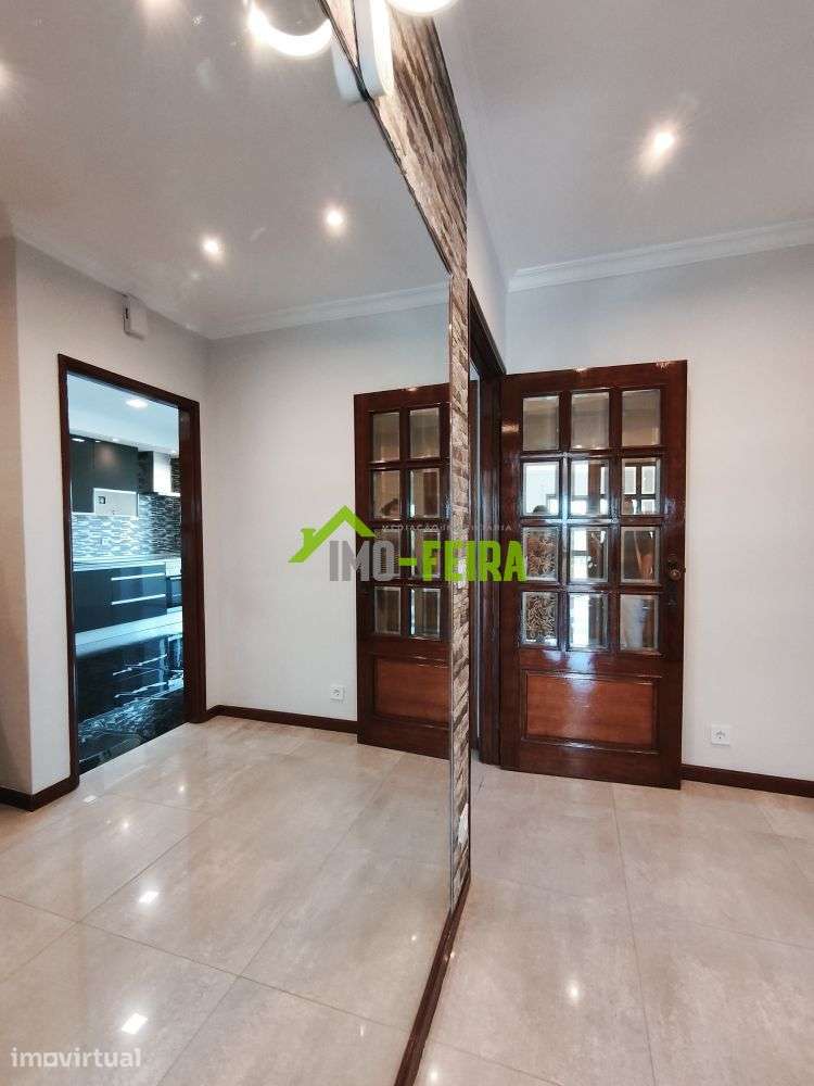 T3com suite,126m², varandas e garagem || Santa Maria da Feira - Grande imagem: 3/32
