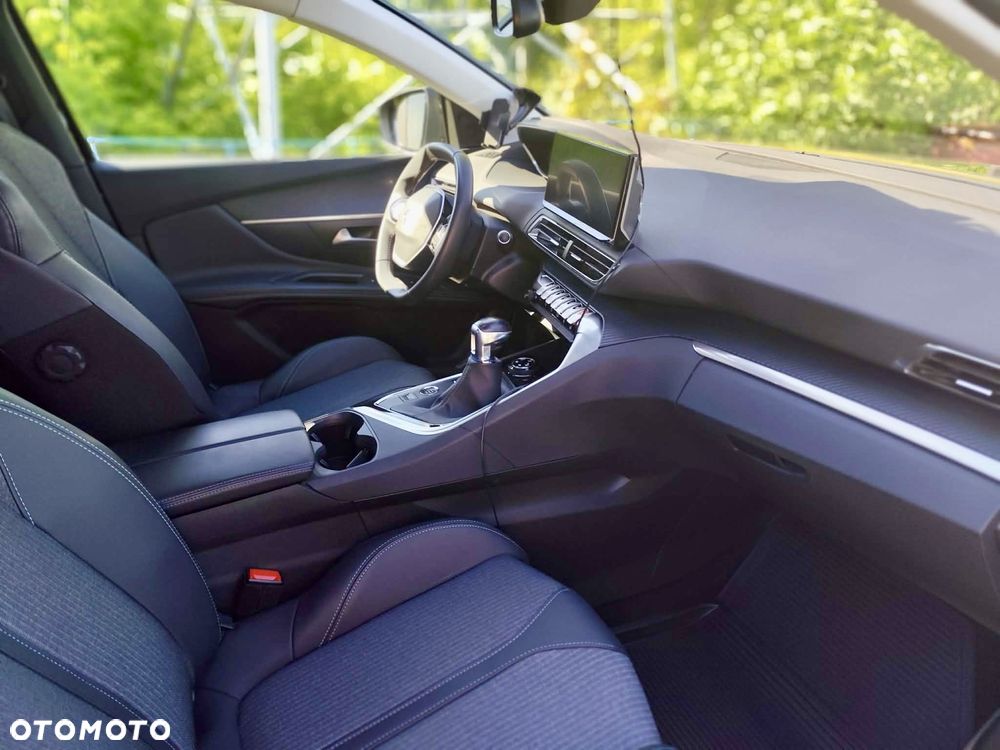 Peugeot 3008 1.2 PureTech Allure Pack S&S - 6