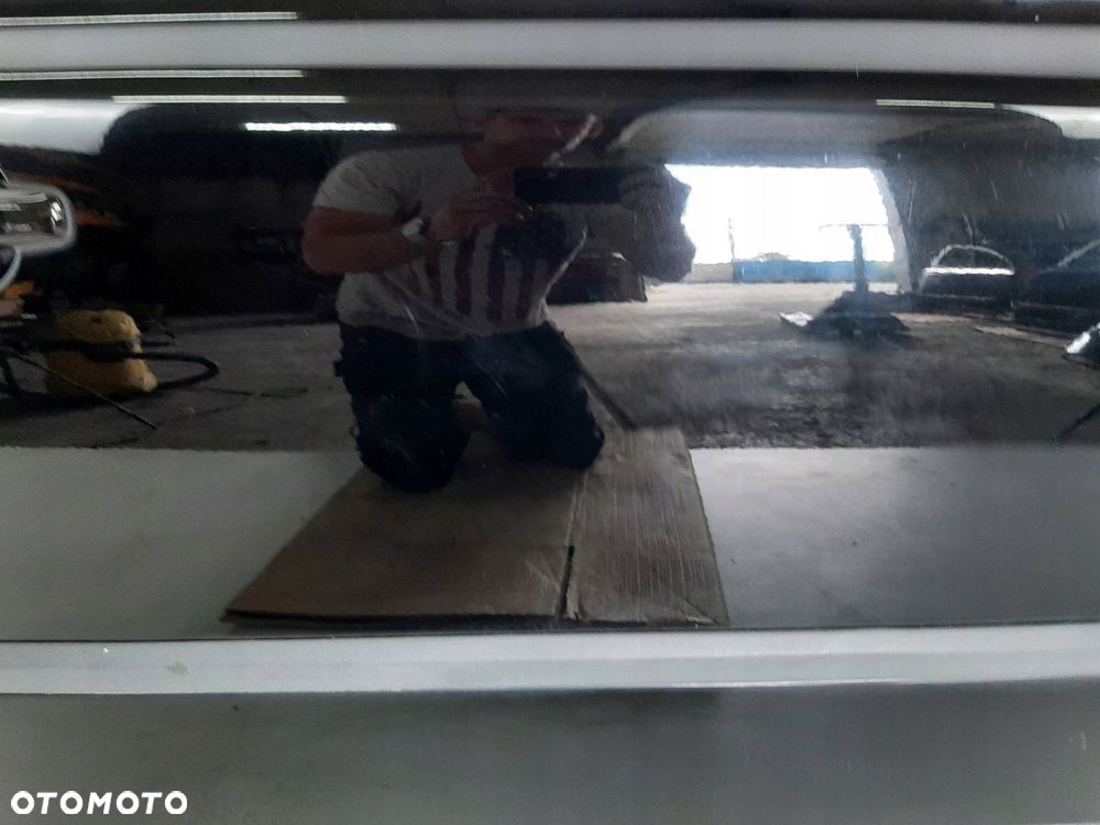 VOLVO V50 1.6D 06R DRZWI PRAWY PRZOD KOD 019-26 - 11