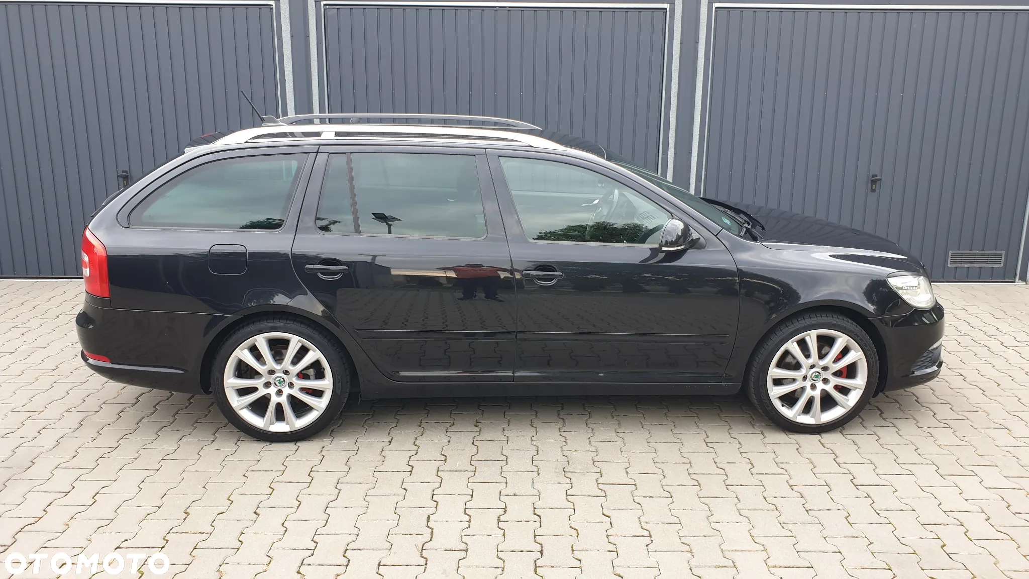 Skoda Octavia Combi 2.0 TDI DPF DSG RS - 7