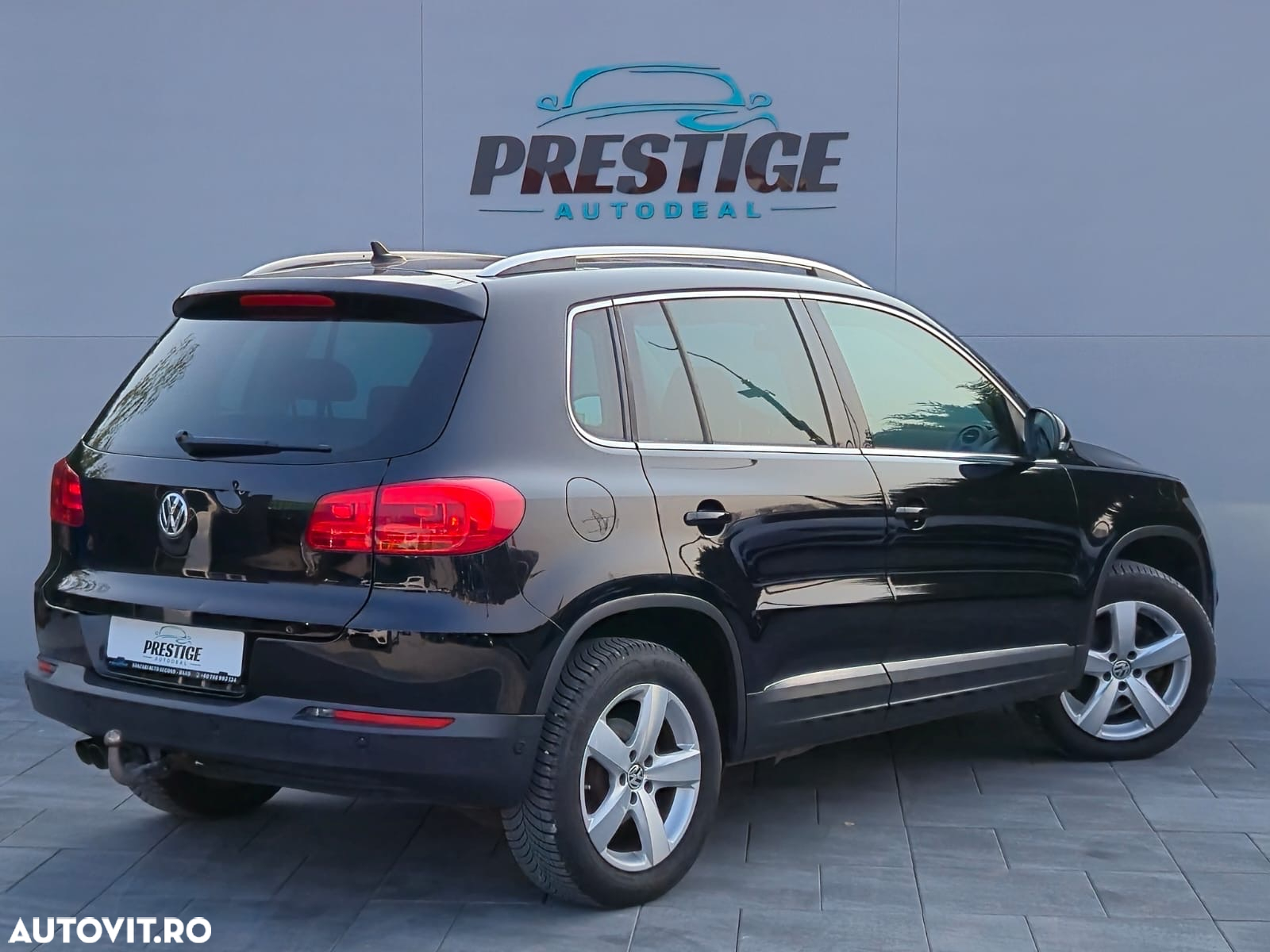 Volkswagen Tiguan 2.0 TDI 4Motion DSG Sport & Style - 5
