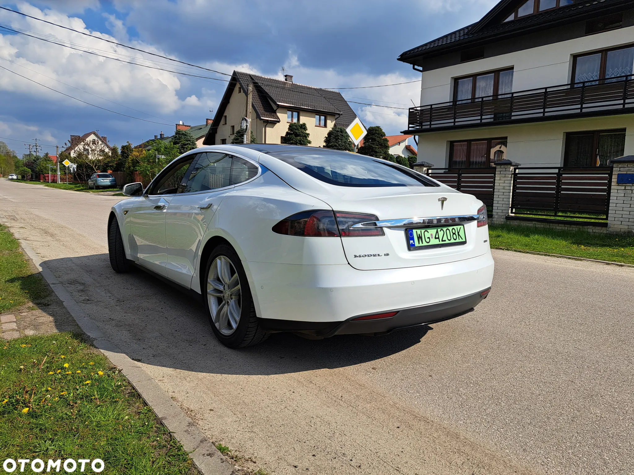 Tesla Model S Long Range Plus - 5