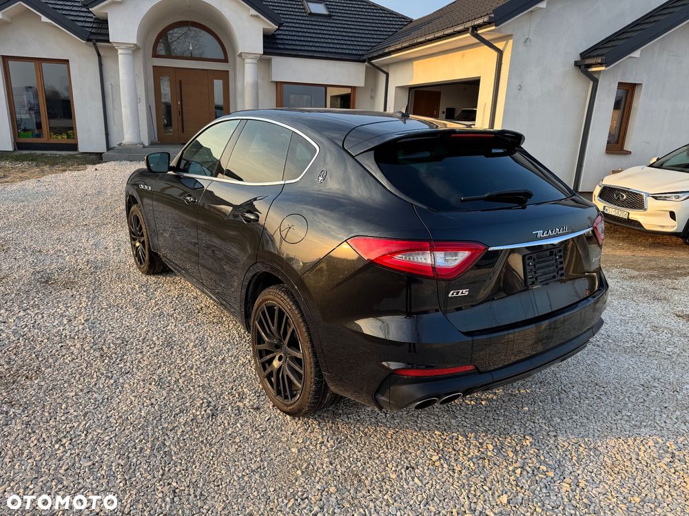 Maserati Levante GTS Q4 - 12