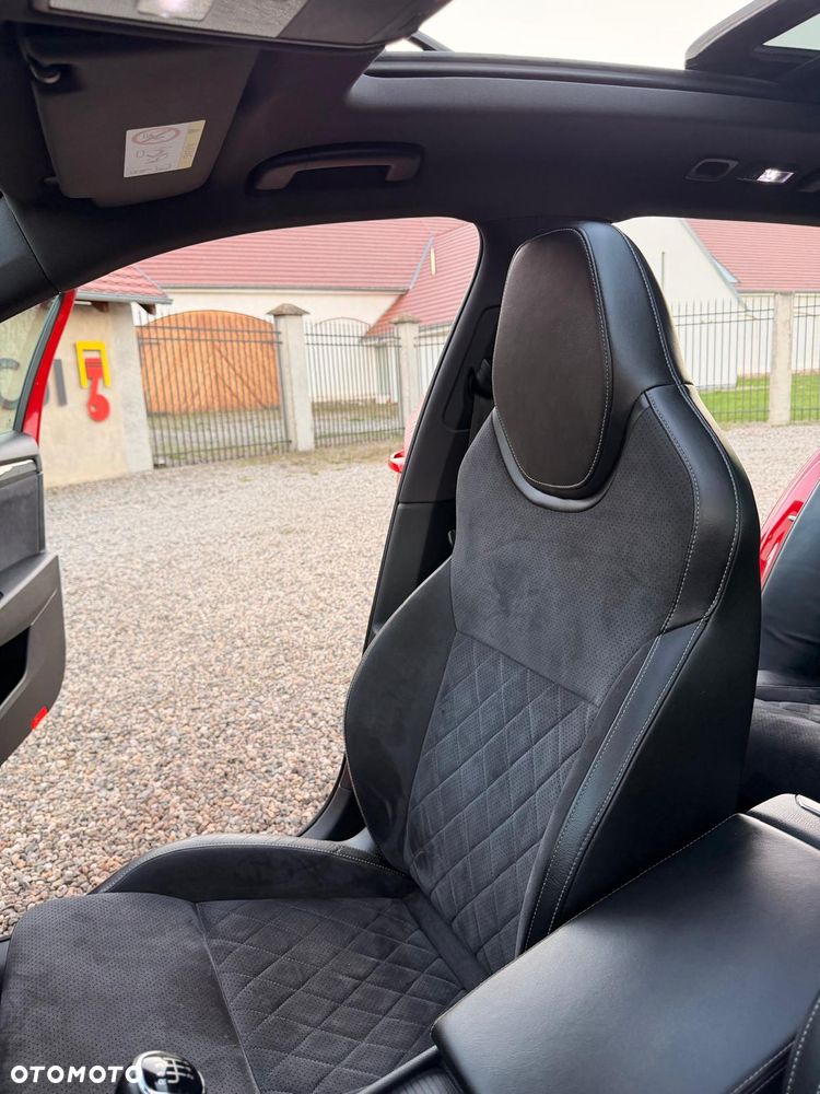 Skoda Superb 2.0 TDI Sportline - 14