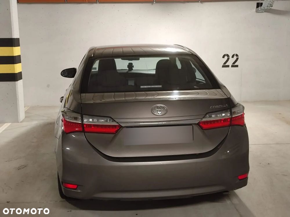 Toyota Corolla 1.6 Comfort - 9