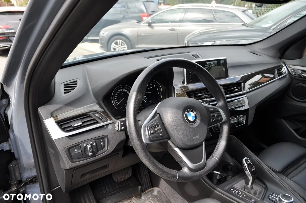 BMW X1 xDrive25i GPF Sport Line sport - 19