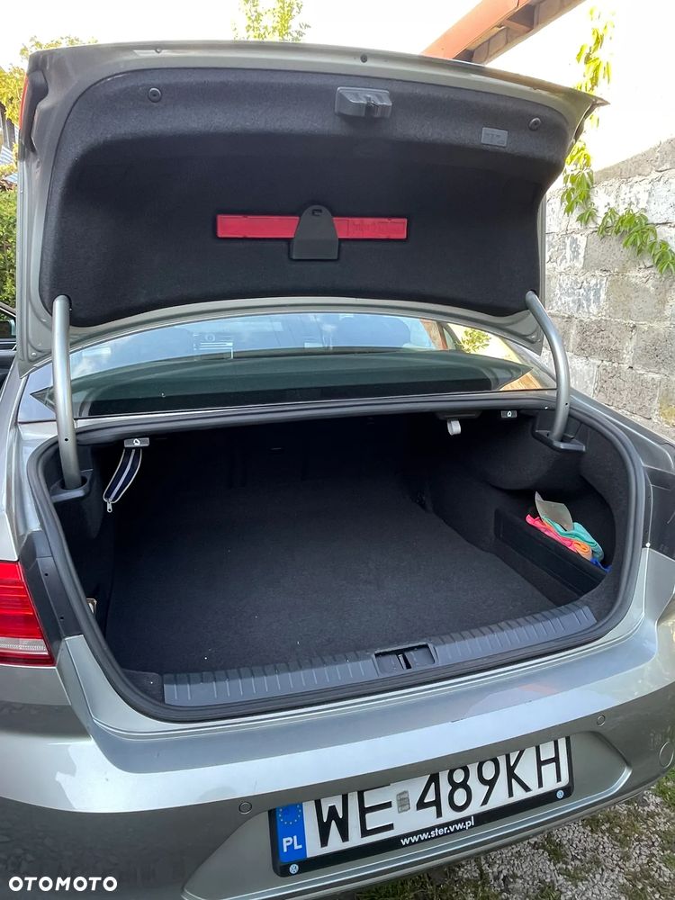 Volkswagen Passat 1.8 TSI BMT Comfortline - 17