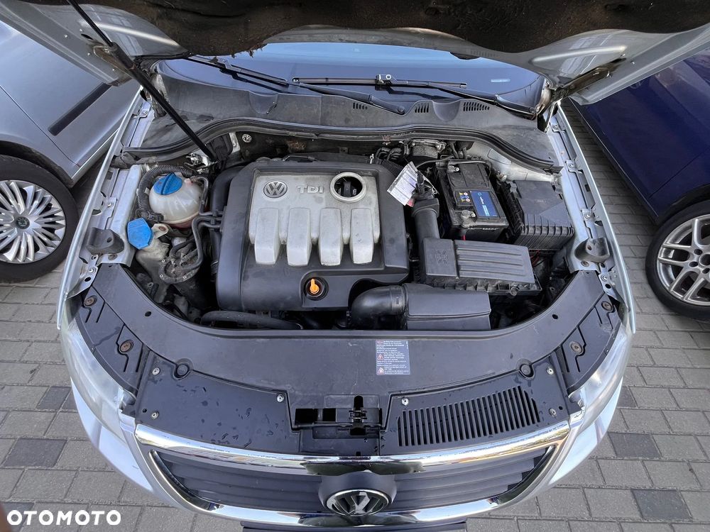 Volkswagen Passat 1.9 TDI Comfortline - 19