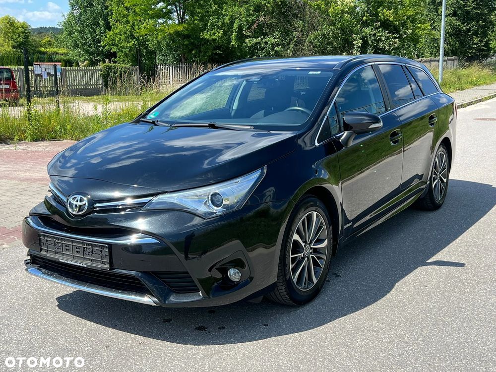 Toyota Avensis Touring Sports 1.8 Edition-S - 3