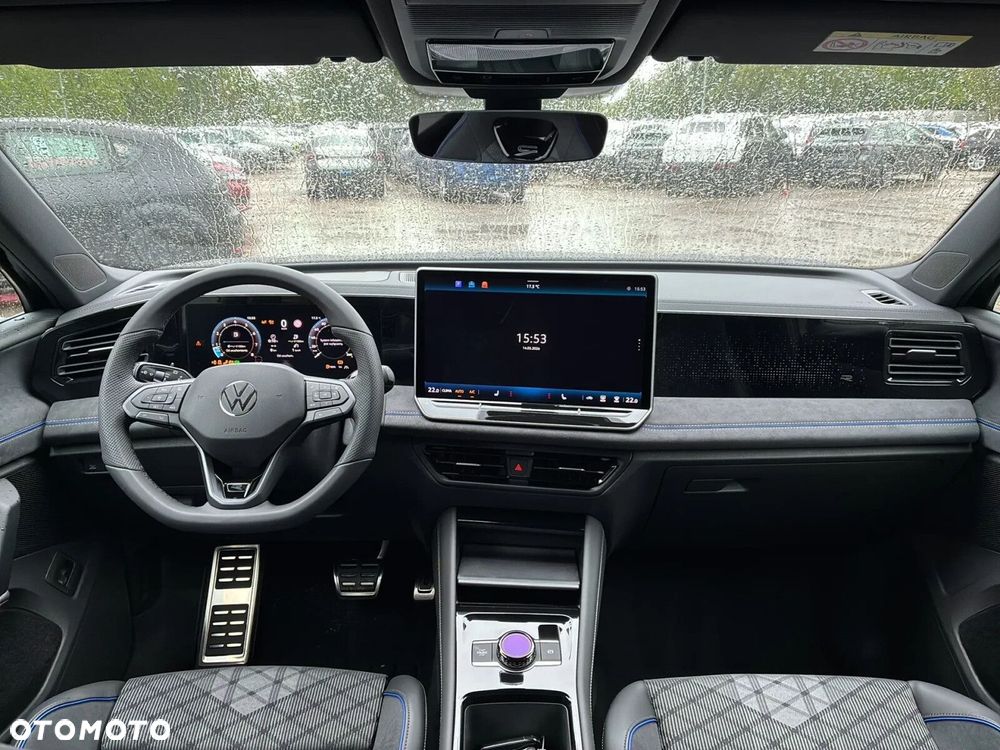 Volkswagen Tiguan - 12