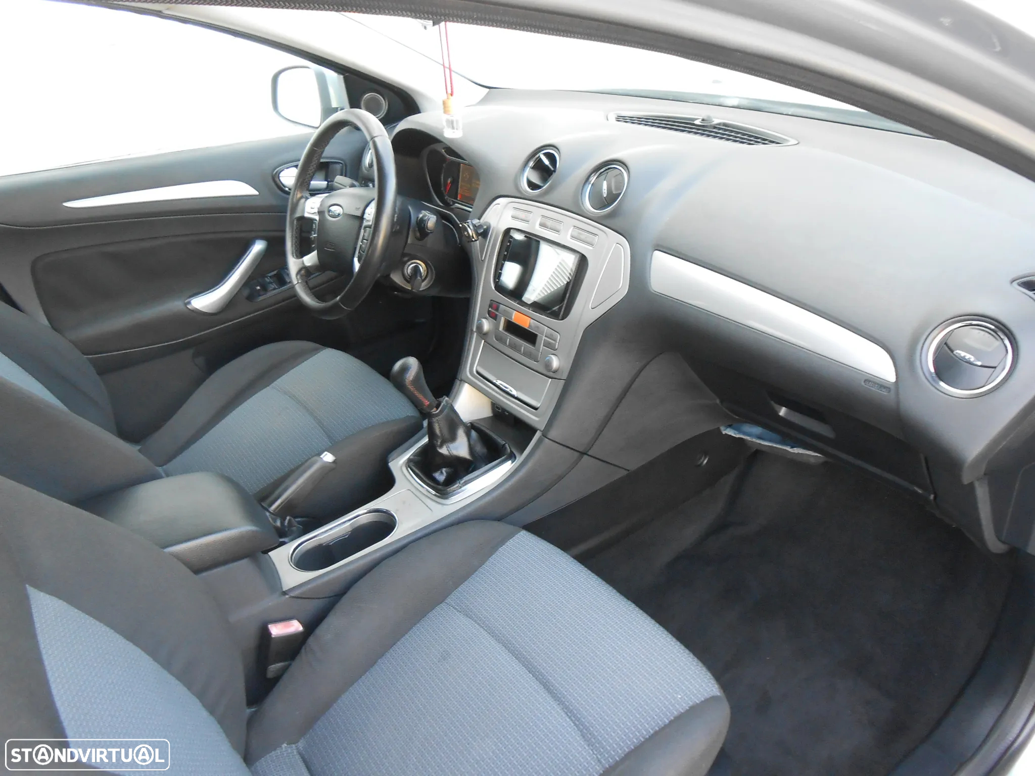 Ford Mondeo SW 1.8 TDCi ECOnetic - 26