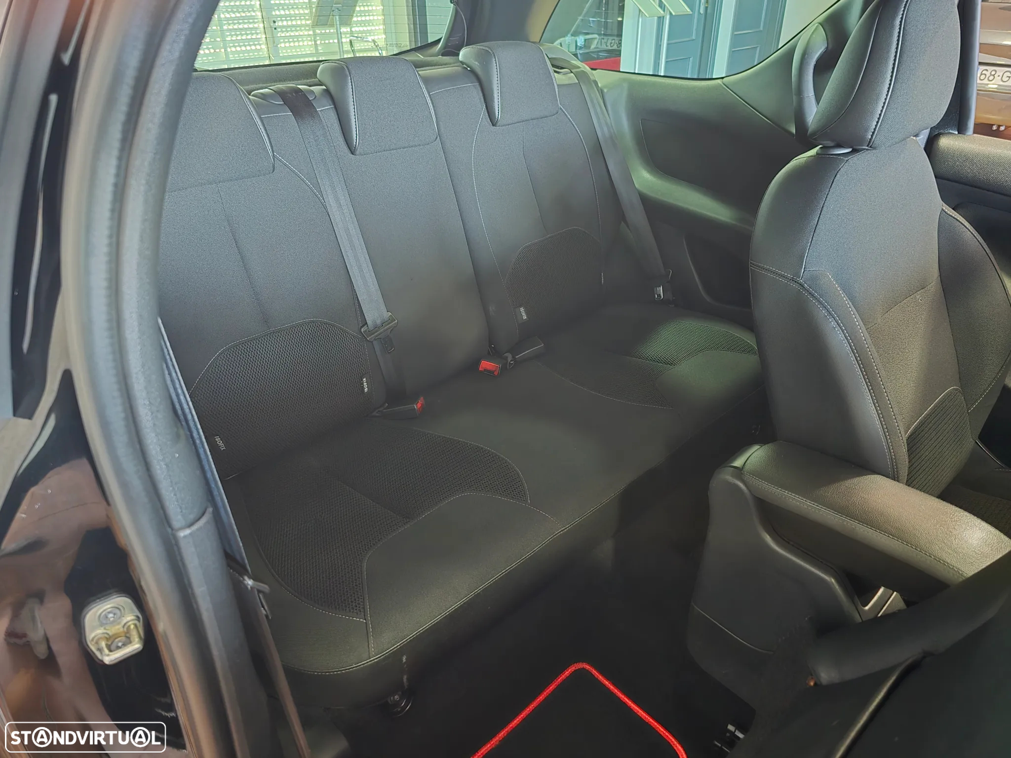 Citroën DS3 1.6 e-HDi So Chic - 14