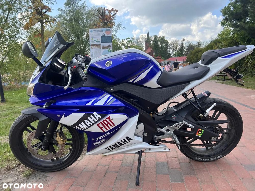 Yamaha YZF - 1