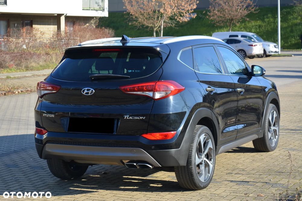 Hyundai Tucson 2.0 CRDI BlueDrive Comfort 2WD - 17