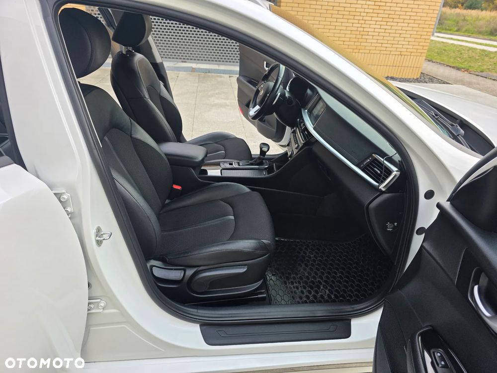 Kia Optima 1.6 T-GDI L DCT - 13