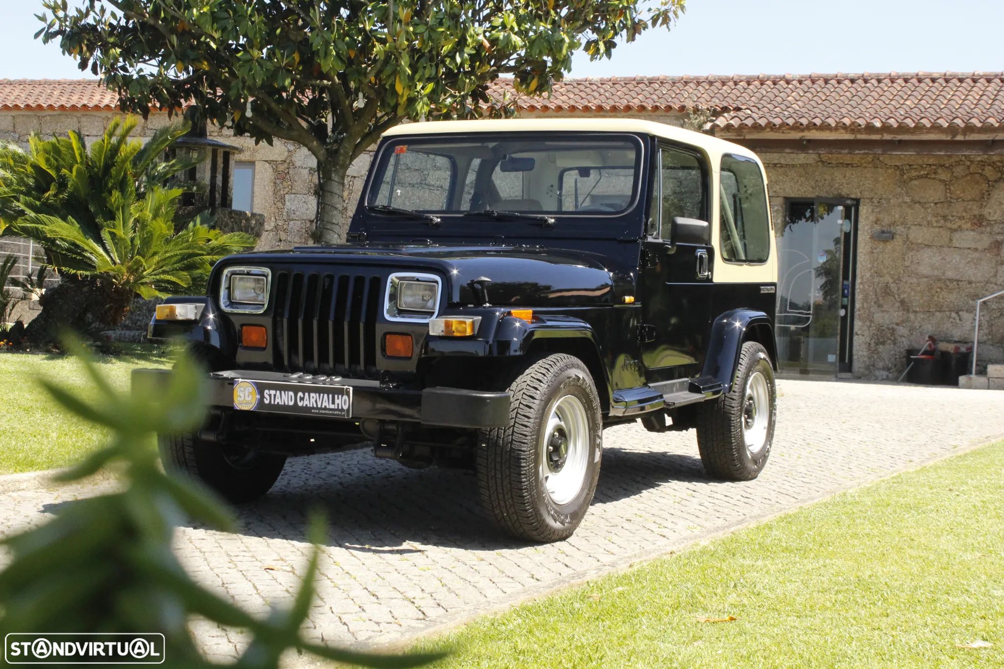 Jeep Wrangler - 1