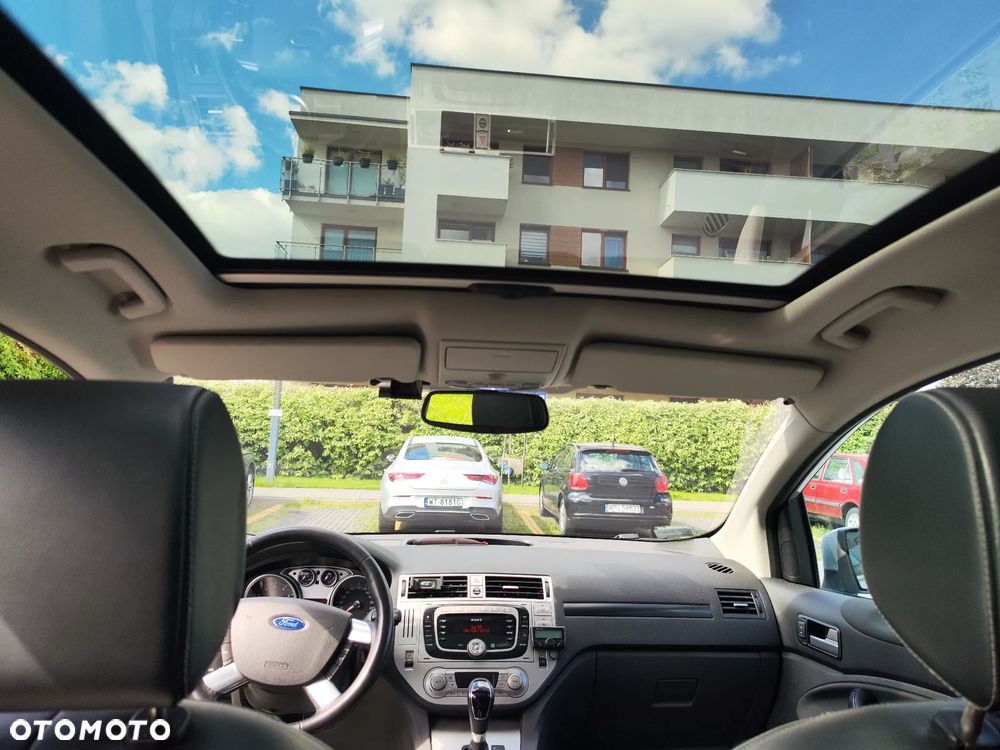 Ford Kuga - 35