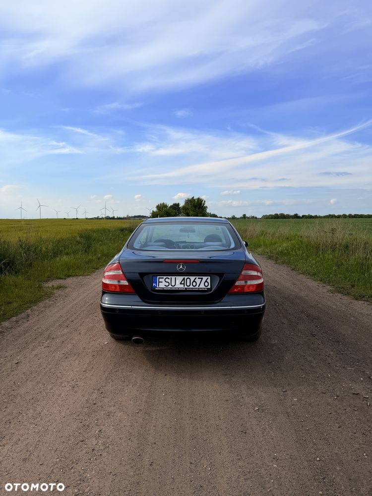 Mercedes-Benz CLK - 6