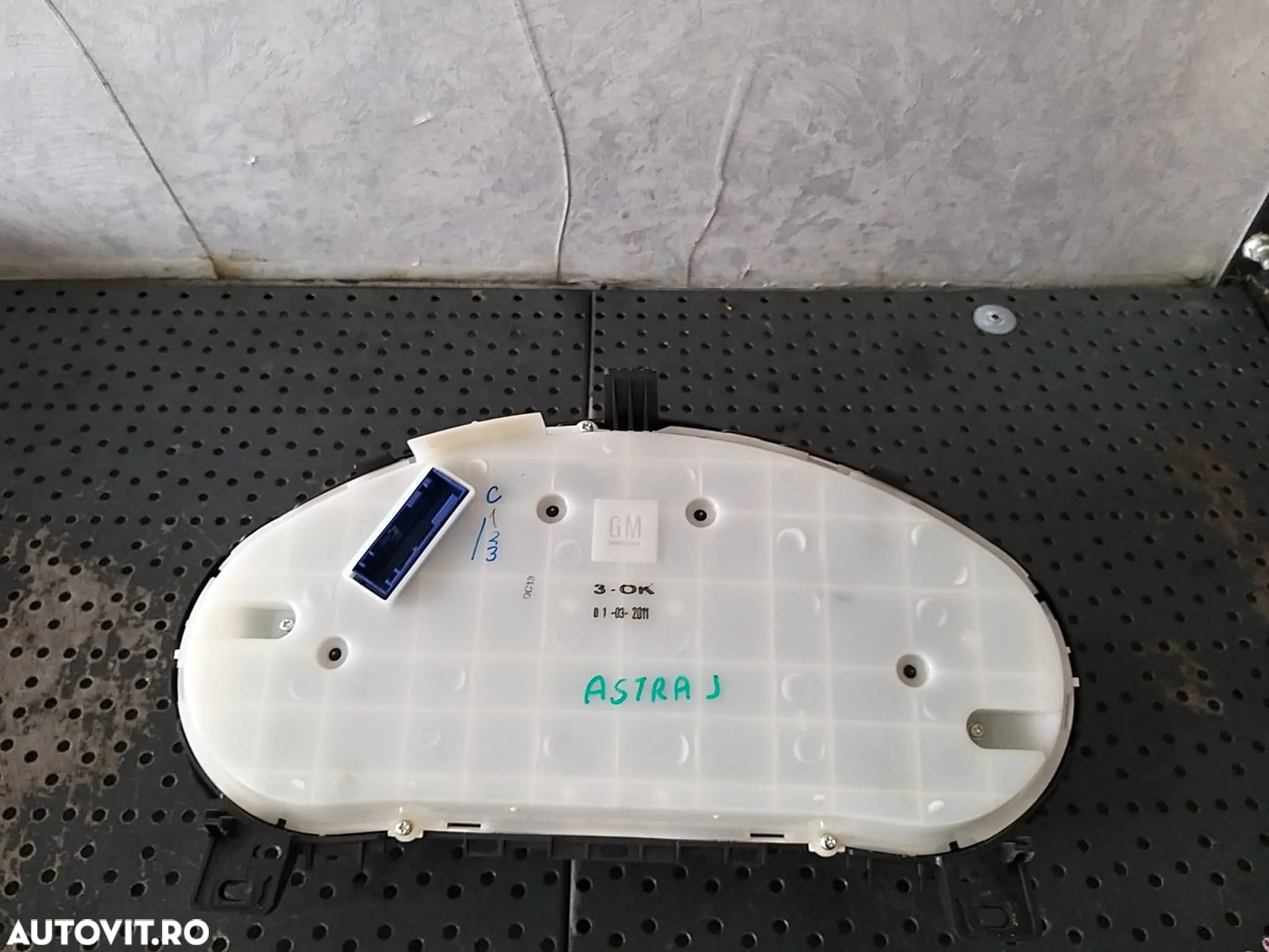 Ceasuri bord diesel opel astra j 600775881 13355664 - 3