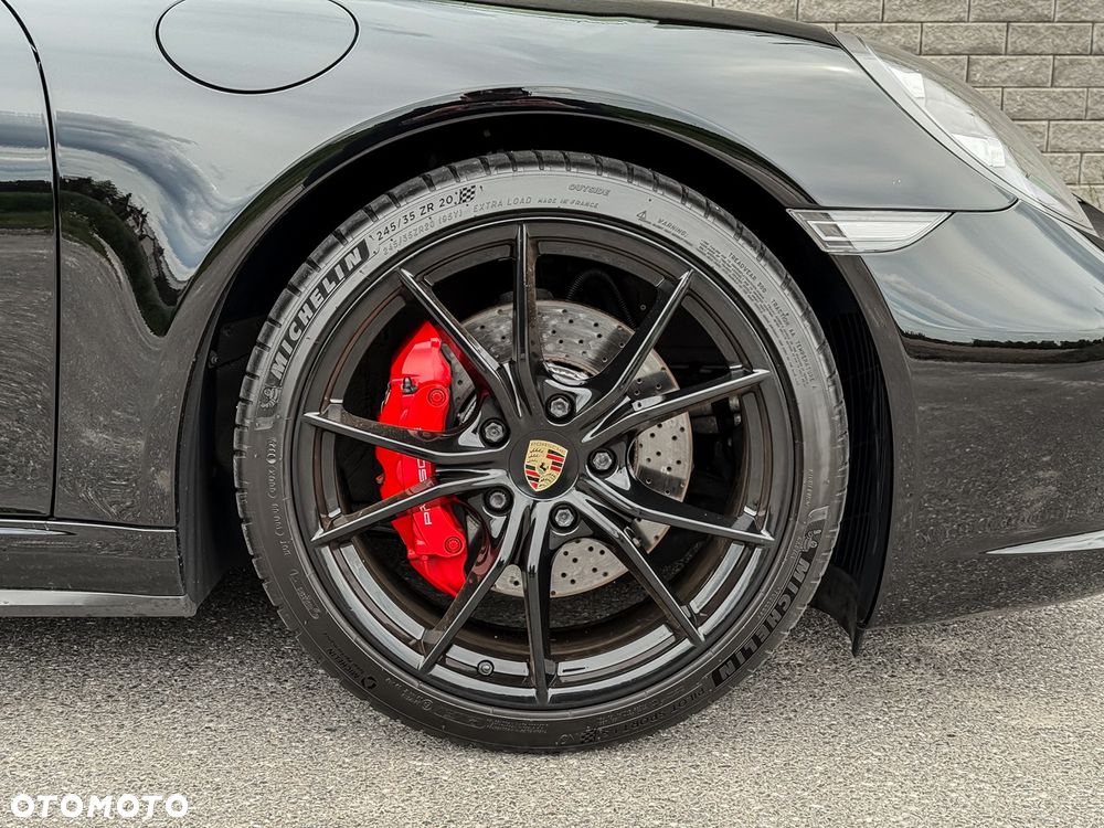 Porsche 911 Carrera 4S PDK - 20