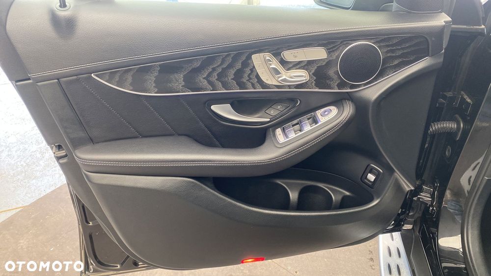 Mercedes-Benz GLC 300 4-Matic - 14