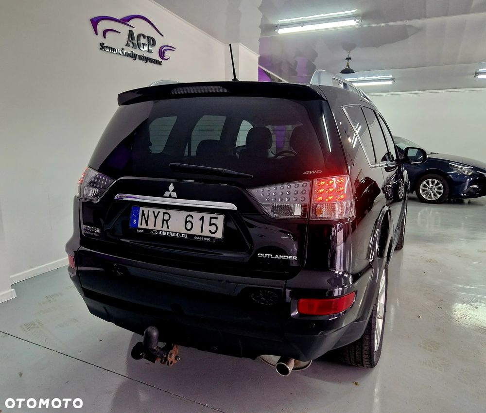 Mitsubishi Outlander - 14