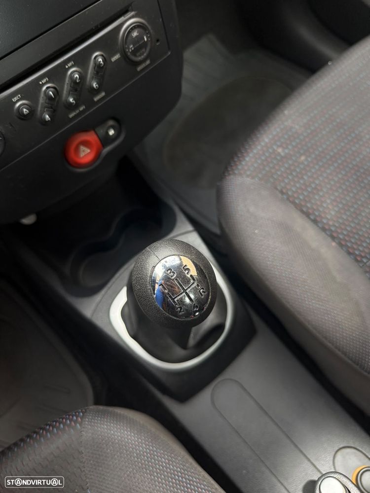 Renault Clio 1.2 16V Dynamique - 6